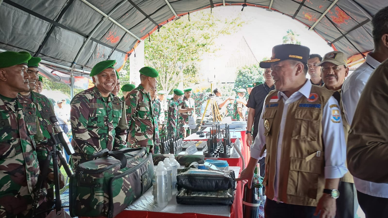 al_haris_apel_siaga_karhutla_di_palembang.jpg