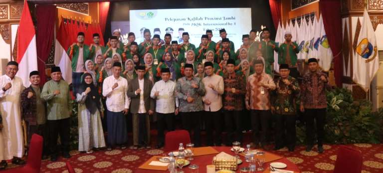 Gubernur Al Haris Lepas 28 Santri Jambi ke MQK Internasional, Janjikan Bonus Bagi yang Berprestasi