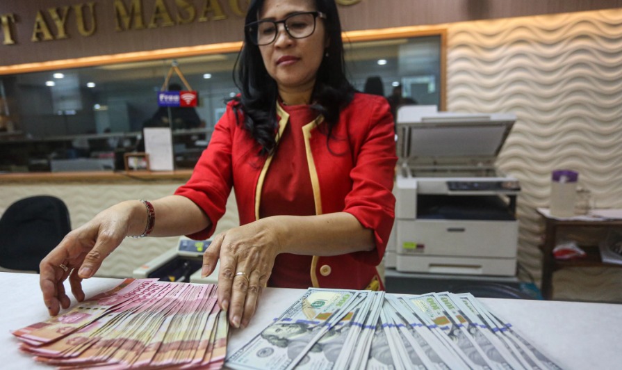 Meski Rupiah Terus Melemah, Pengamat: BI Diperkirakan Pertahankan Suku Bunga Acuan 6 Persen