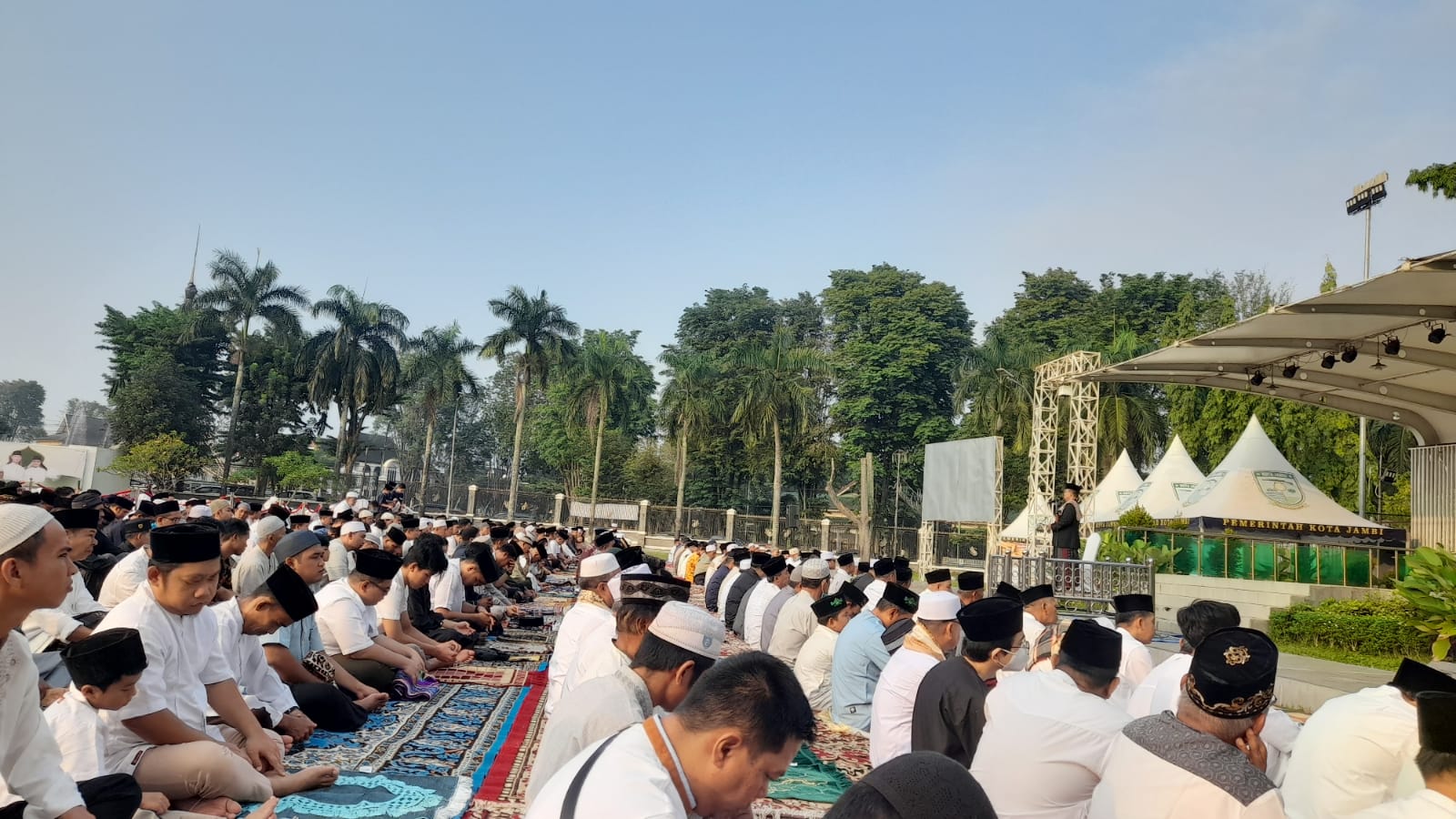 Pemkot Jambi Gelar Salat Idul Adha di Lapangan Balaikota