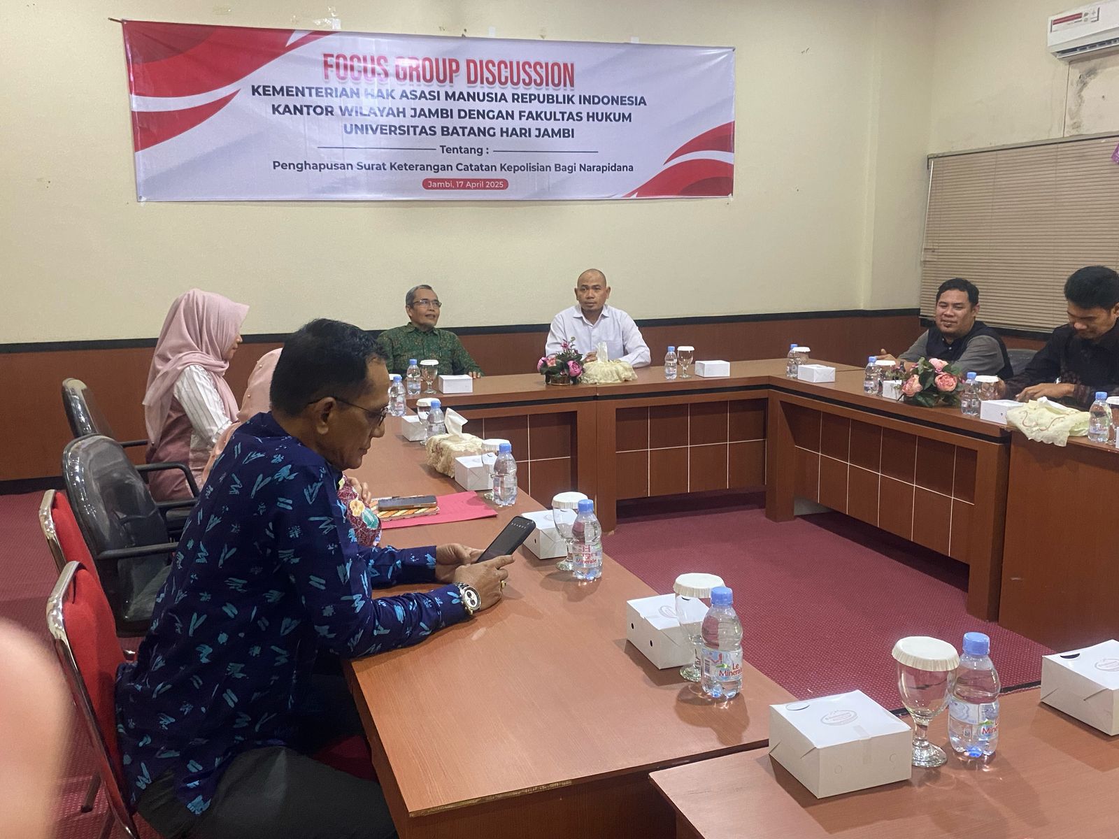 Kanwil KemenHam Jambi bersama Unbari Gelar FGD Guna Menyusun Kajian Akademis Tentang Penghapusan SKCK bagi Mantan Narapidana