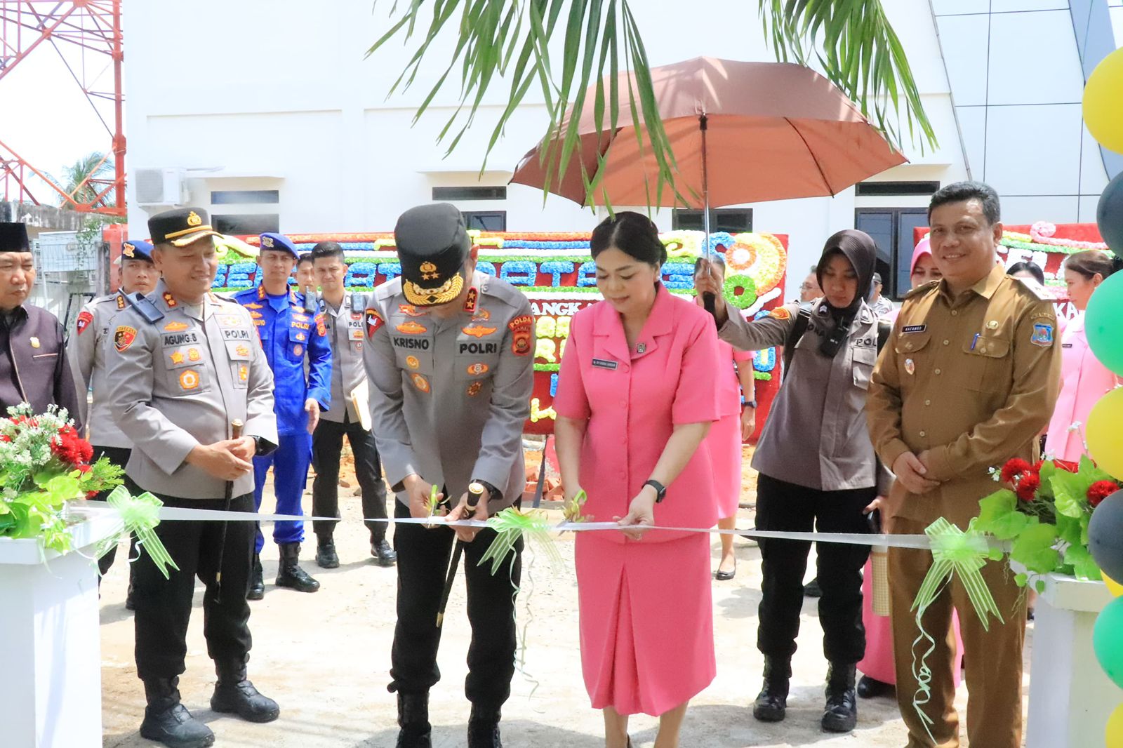Kunker ke Polres Tanjabbar, Kapolda Jambi: Peresmian Klinik dan Asrama Komitmen bagi Personel dan Pelayanan Kesehatan bagi Masyarakat