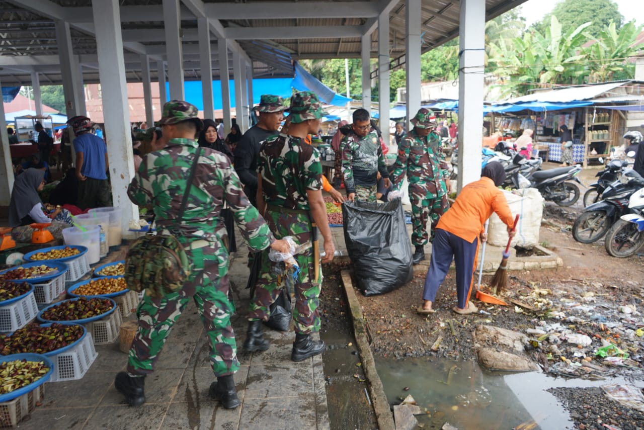Wujudkan Lingkungan Bersih, Dandim 0416/Bute Ajak Warga Turun Tangan