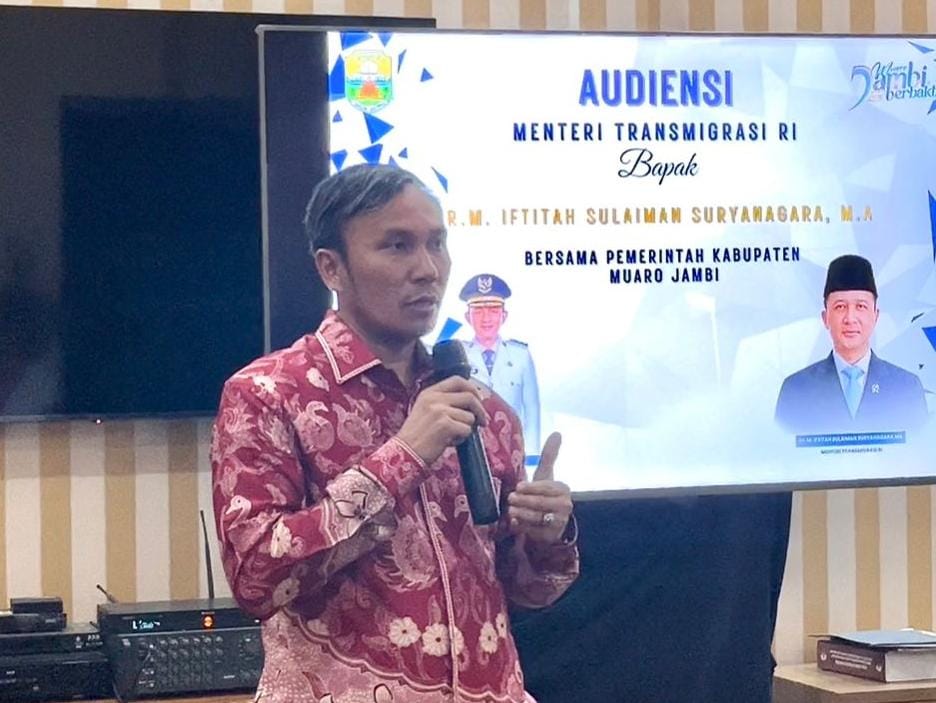 Anggota DPR RI Edi Purwanto Tegaskan Komitmen Tuntaskan Permasalahan Transmigrasi di Desa Gambut Jaya