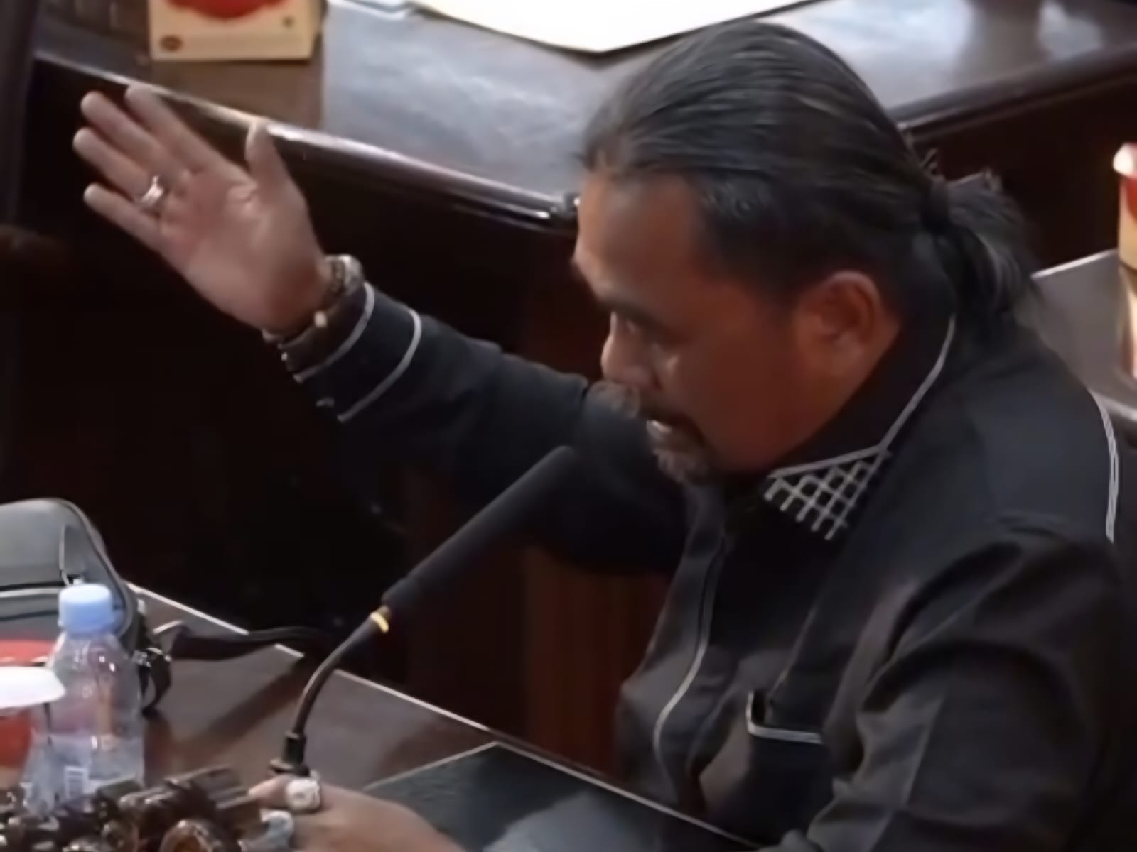 Ketuk Palu Perubahan APBD 2025, Gubernur Al Haris Tuai Pujian dari Anggota Dewan Yudi Hariyanto