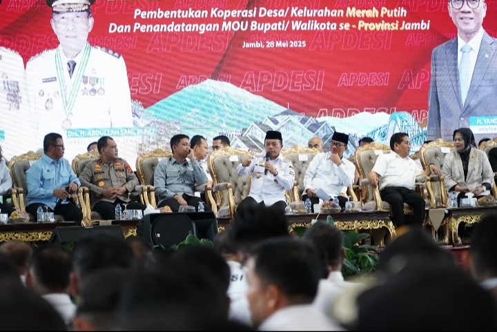 Gubernur Al Haris dan Mendes Sosialisasikan Koperasi Merah Putih, Target Rampung Akhir Mei