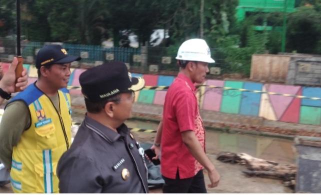 Anggota DPR RI Edi Purwanto Cek Proyek Kolam Retensi di Kota Jambi