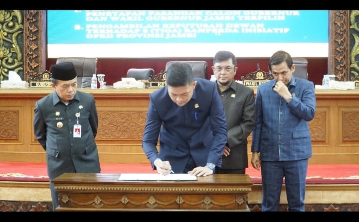 DPRD Provinsi Jambi Setujui Tiga Ranperda Jadi Perda